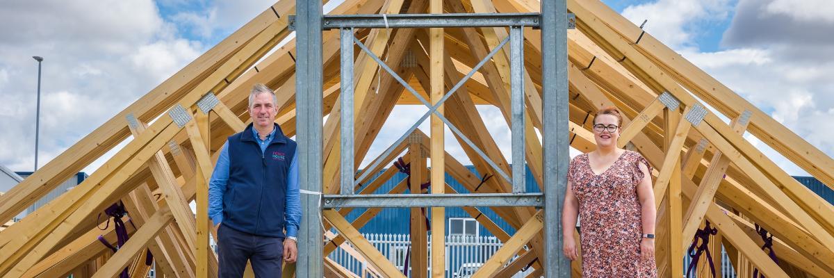 Fencehouse Truss