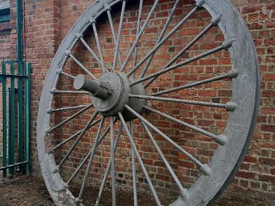 Original pit wheel set for installation Original pit wheel set for installation