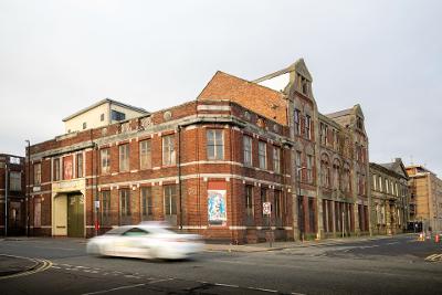 Peter Smith's Antiques