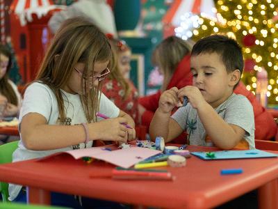 Girl and boy Christmas crafts
